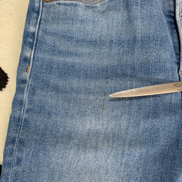 Aritzia Denim Forum The Lola High Rise Light Wash Denim Skinny Ankle Jeans - Picture 5 of 15